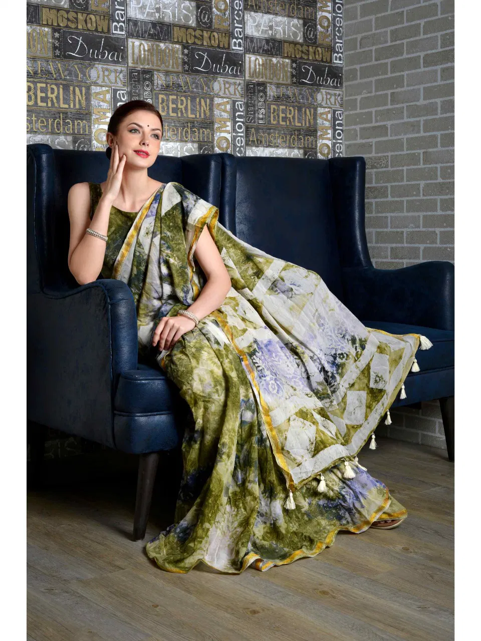 Viscose Mul Batik By Mono Poley Wholesale Fancy Saree Suppliers In India
